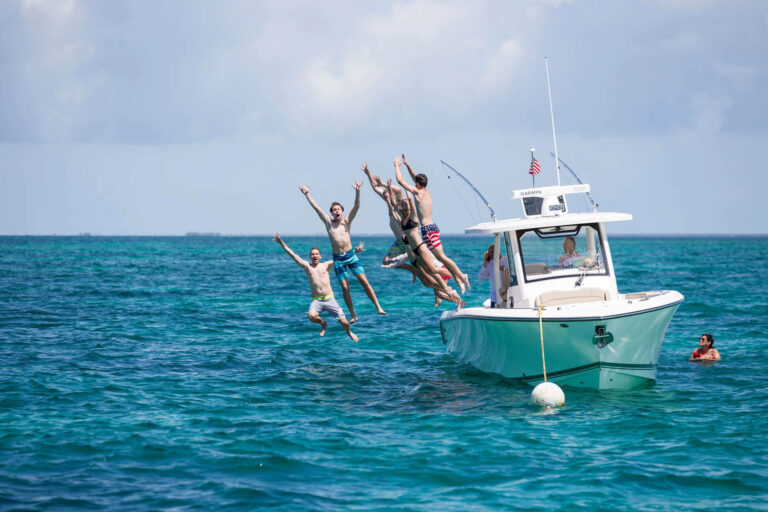 It's a Pursuit take-off! It's a Pursuit take-off!