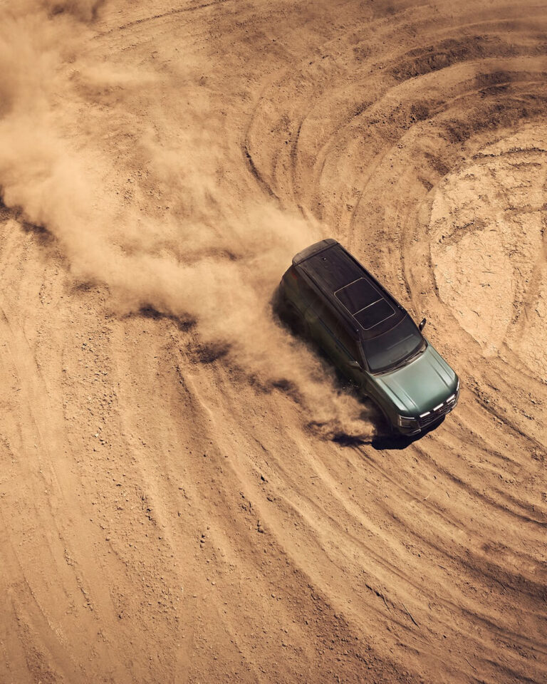 Did you every want to do this? You can in your Armada.