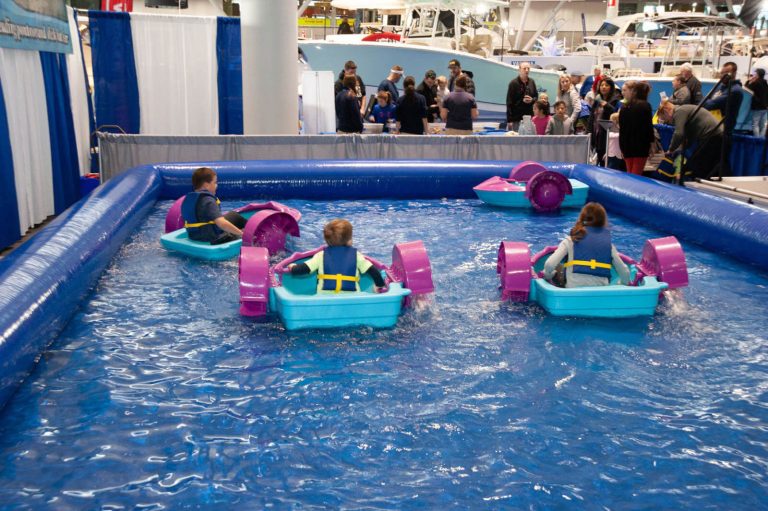 NE boat show paddlers 768x511