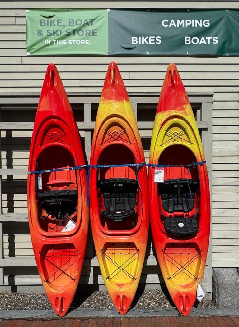 We have all sorts of outdoor equipment. We have all sorts of outdoor equipment.