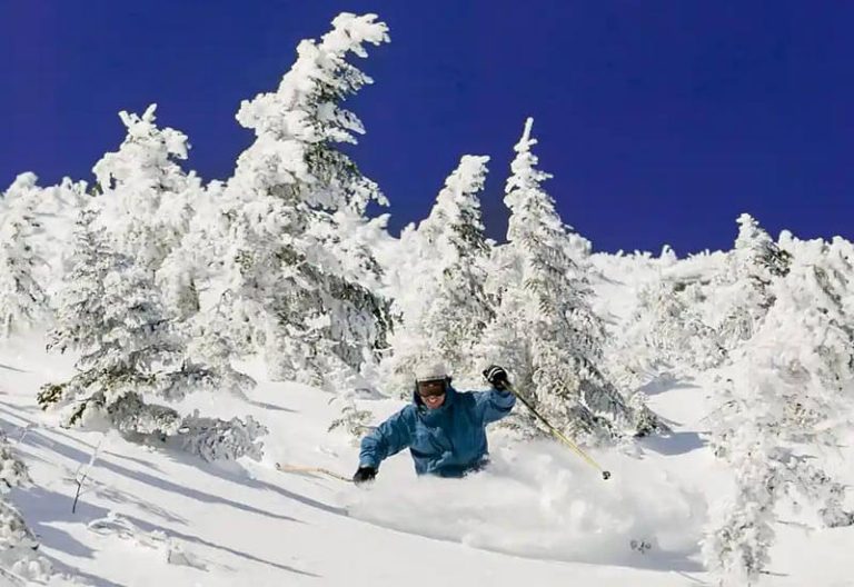 Tata Lodge skiing blue sky 768x528